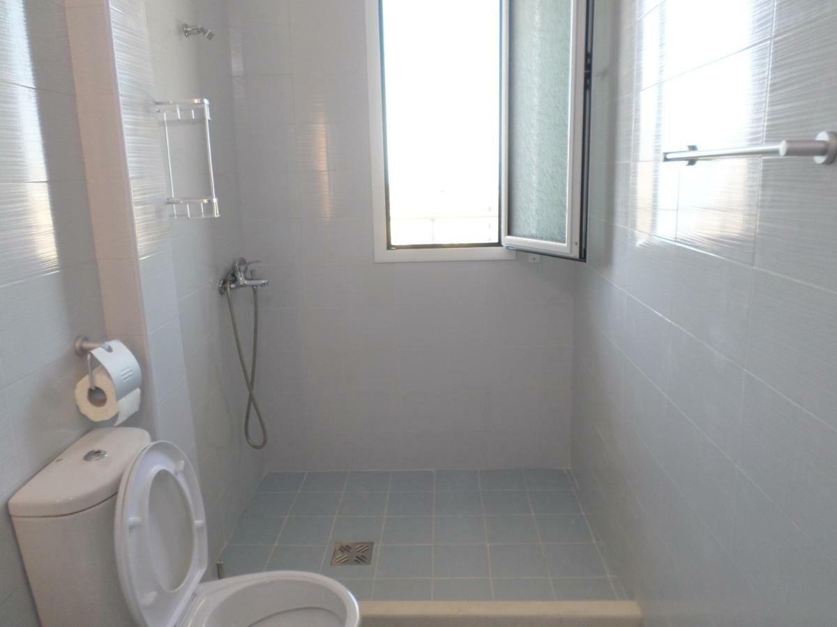 Lindita'S Seaview Appartment Vlorë Exterior foto